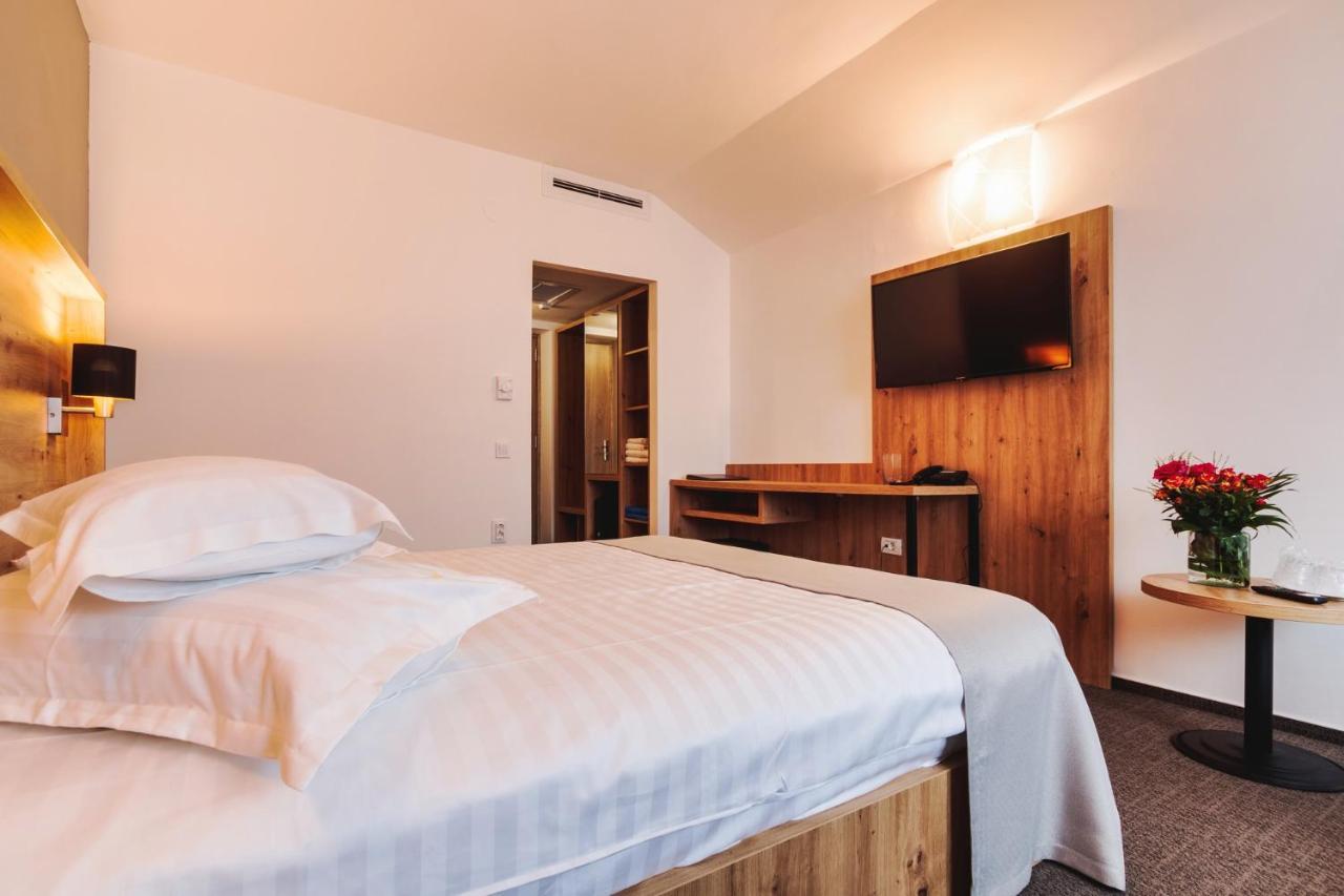 Hotel Domnitei Călimăneşti Eksteriør billede