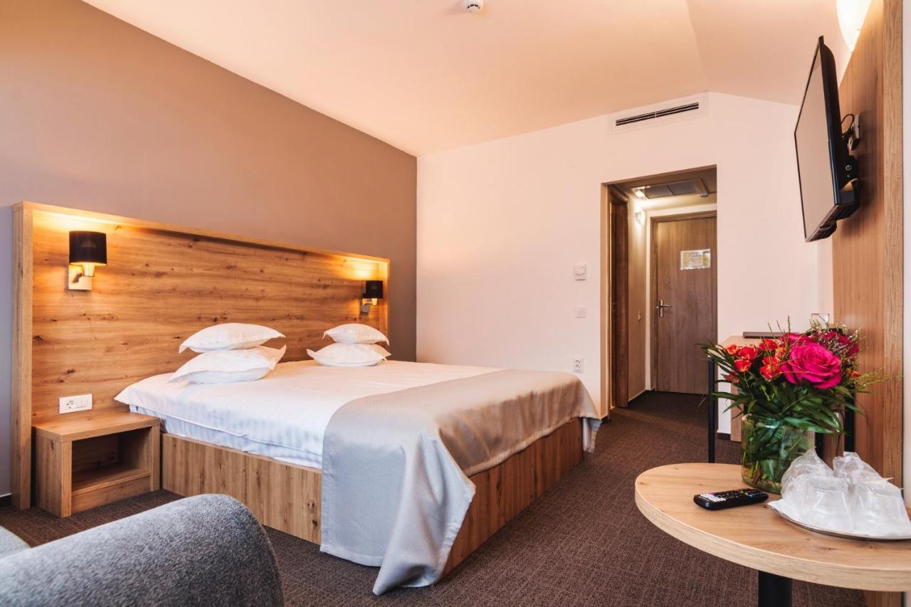 Hotel Domnitei Călimăneşti Eksteriør billede